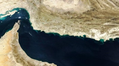 Harga Minyak Melonjak ke US$110! Iran Tutup Selat Hormuz?