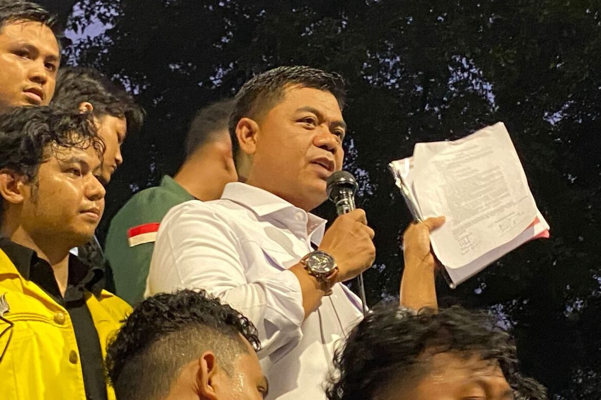 Wamensesneg Temui Massa: 11 Tuntutan ke Prabowo!